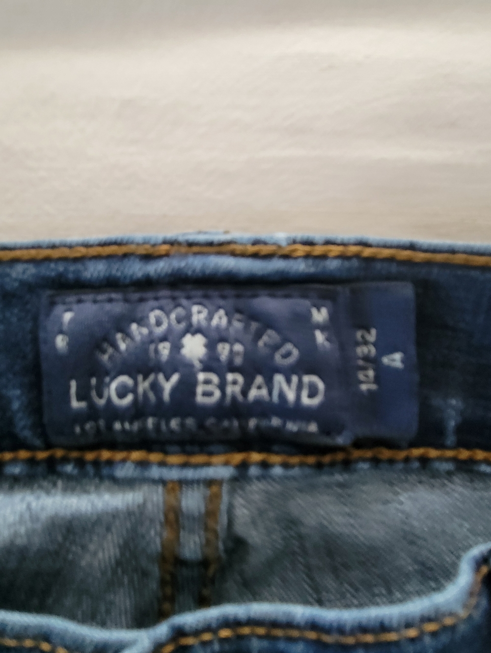Lucky Brand Women's Size 14/32 Blue Flare Jeans - Picture 3 of 4